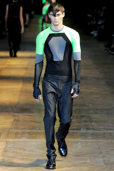 Look 21